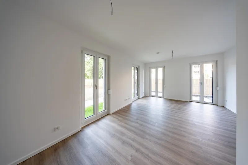 Neubauwohnung mit Fußbodenheizung und Balkon im Erstbezug / WBS 220 erforderlich — photo 1
